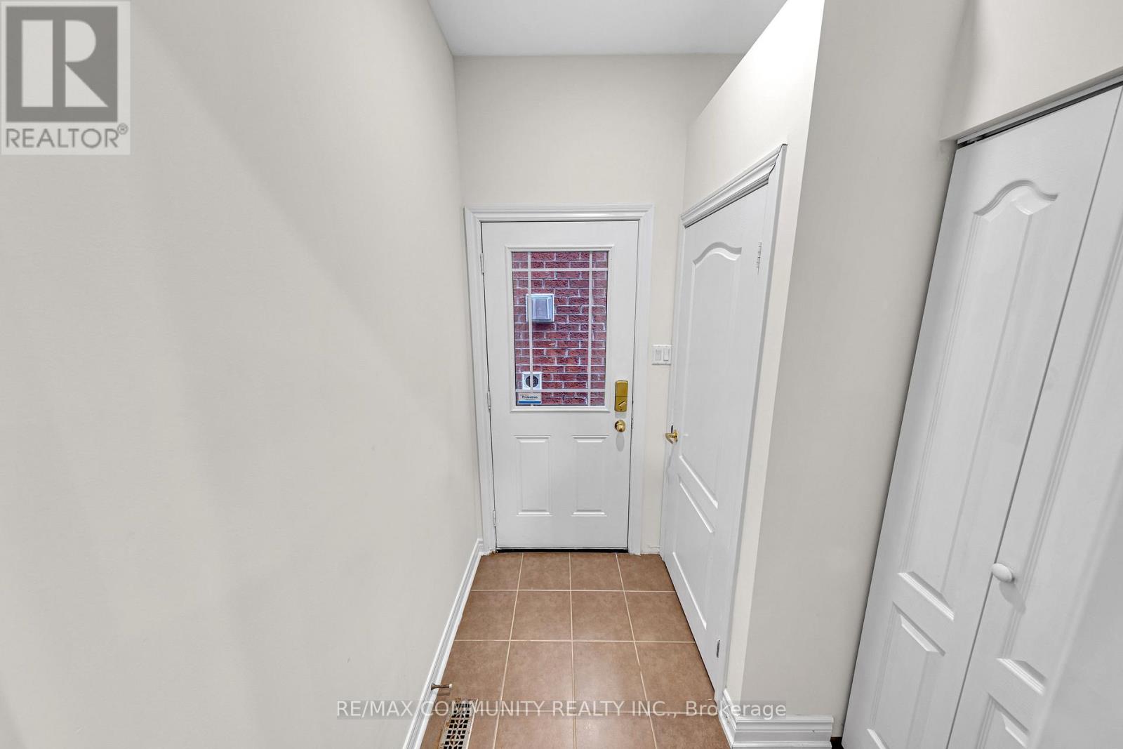 17 Rouge Bank Drive, Markham, Ontario  L6B 1A8 - Photo 36 - N12557292