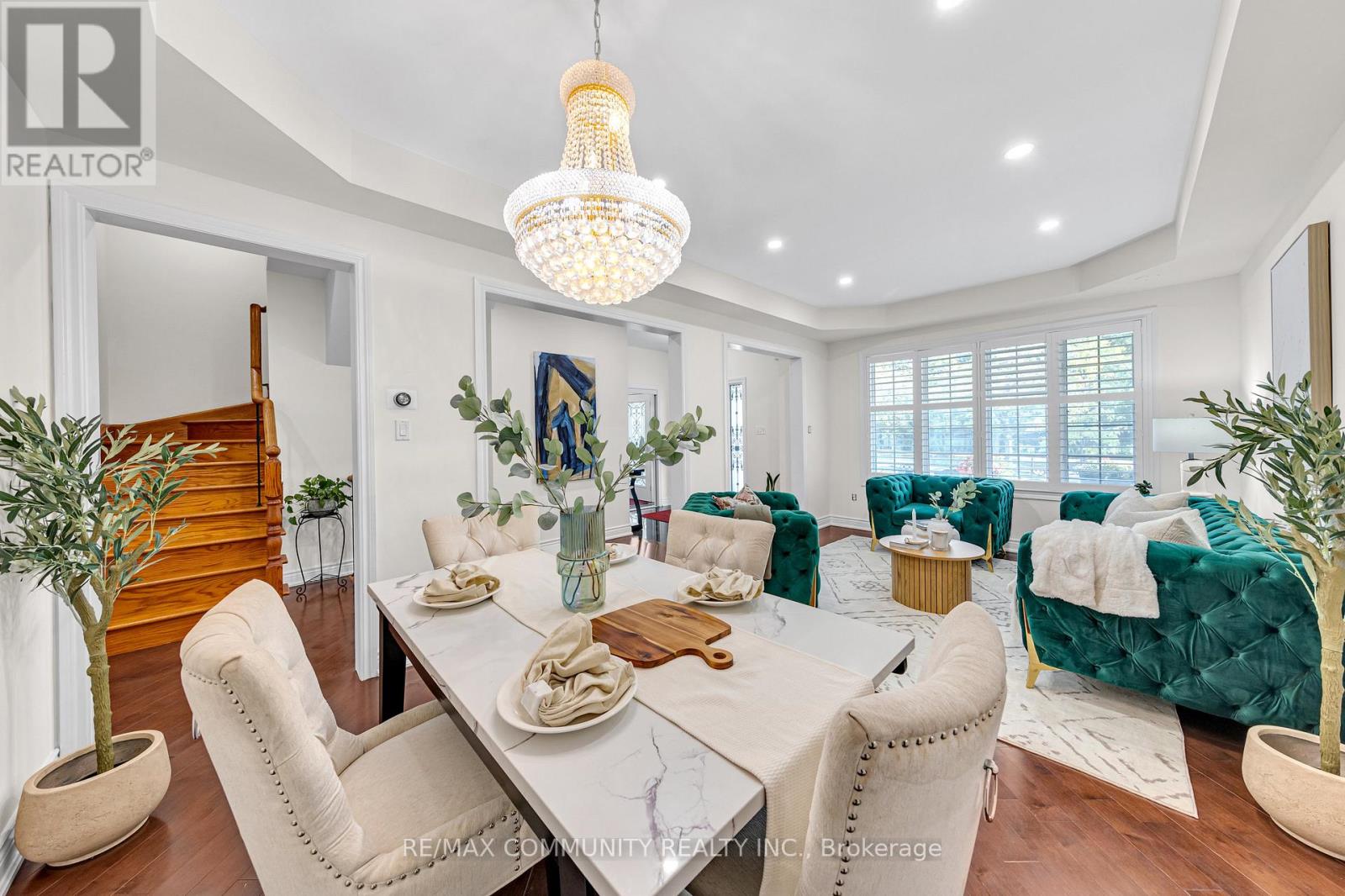 17 Rouge Bank Drive, Markham, Ontario  L6B 1A8 - Photo 7 - N12557292