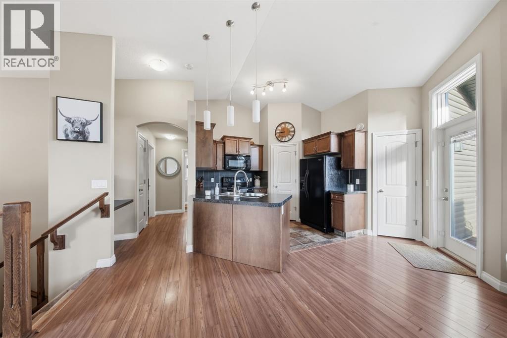 93 Mann Drive, Penhold, Alberta  T0M 1R0 - Photo 13 - A2270820