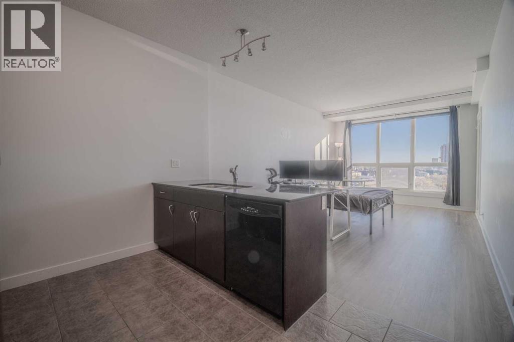 1112, 8880 Horton Road Sw, Calgary, Alberta  T2V 2W3 - Photo 2 - A2264071