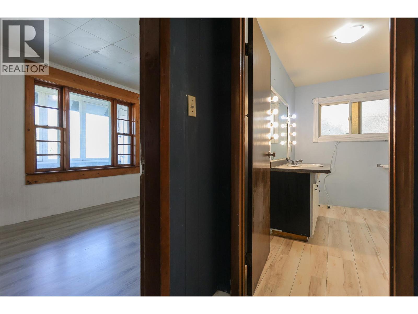 1760 Daniel Street, Trail, British Columbia  V1R 4G8 - Photo 23 - 10363046