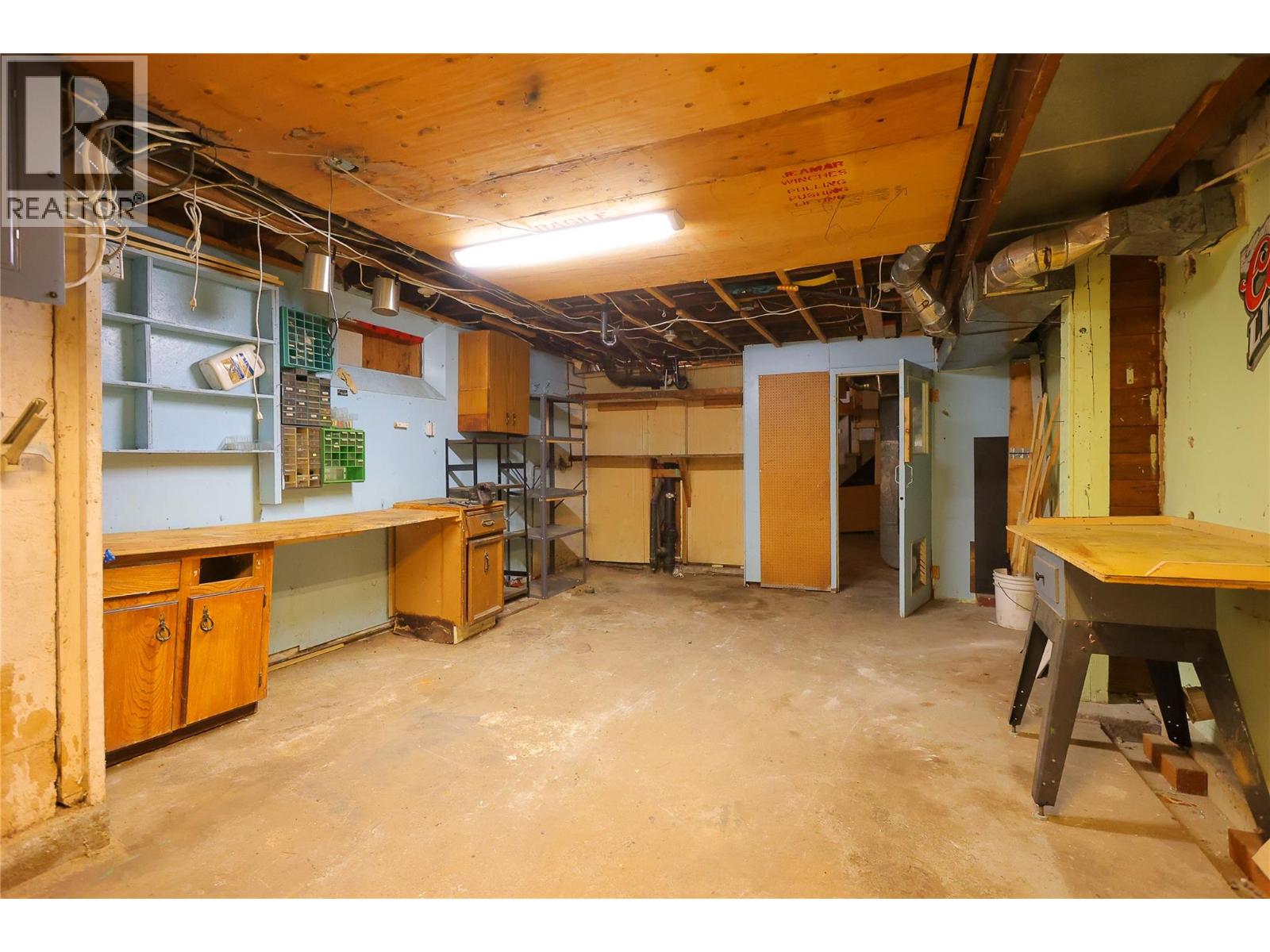 1760 Daniel Street, Trail, British Columbia  V1R 4G8 - Photo 32 - 10363046