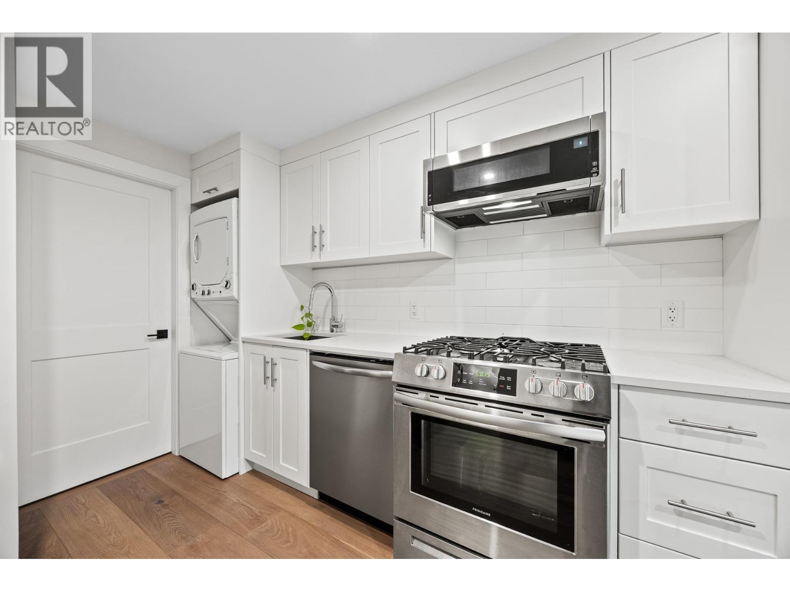 908 E 17th Avenue, Vancouver, British Columbia  V5V 1C2 - Photo 26 - R3068494