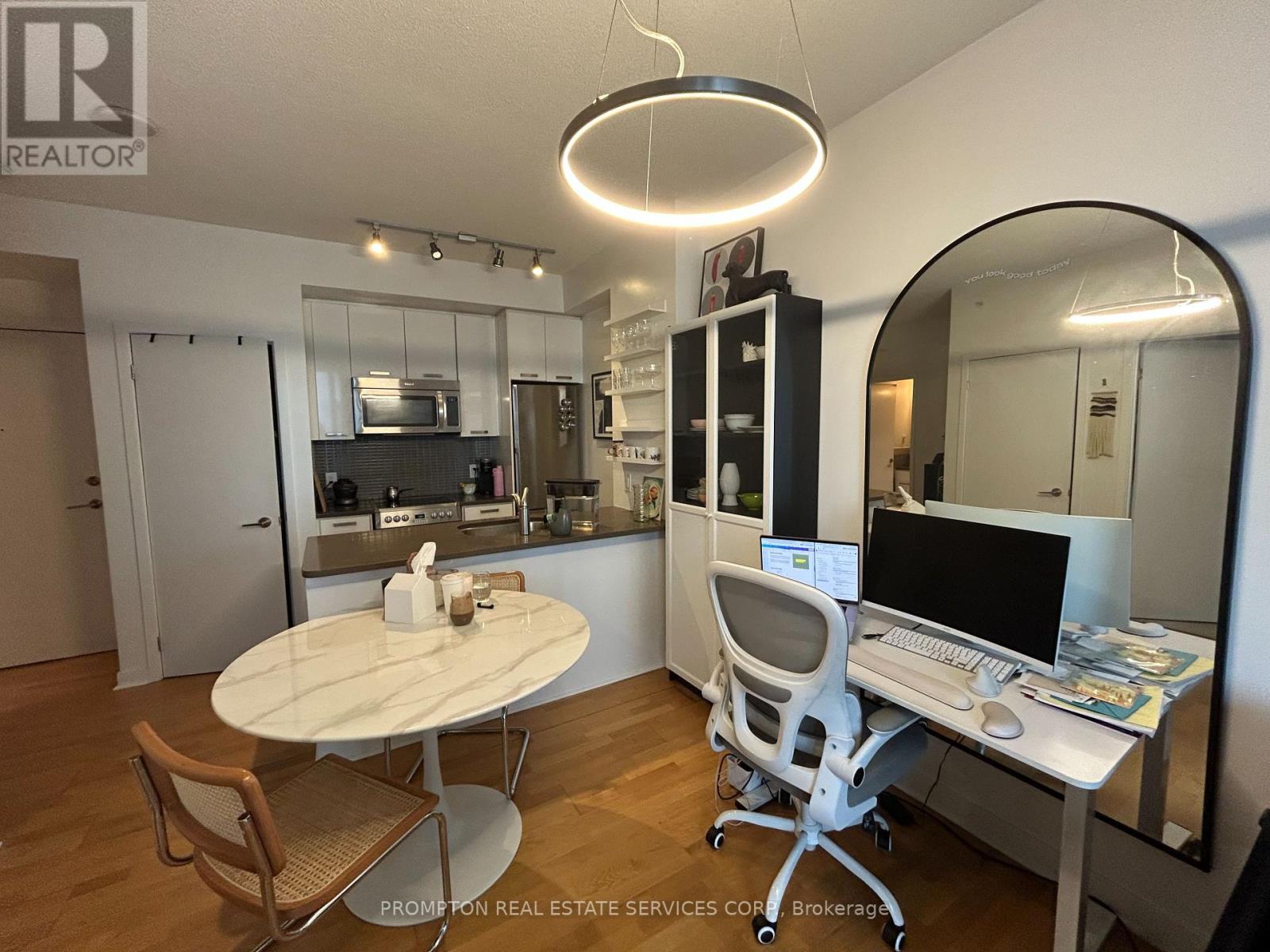 2310 - 295 Adelaide Street W, Toronto, Ontario  M5V 1P7 - Photo 11 - C12557318