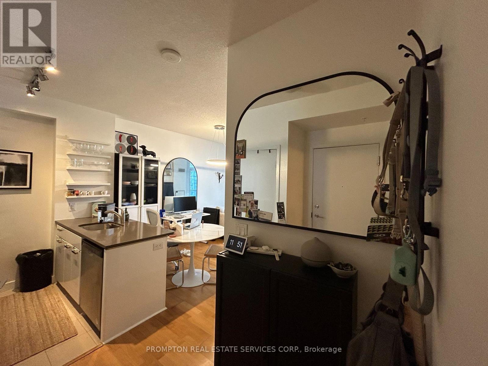 2310 - 295 Adelaide Street W, Toronto, Ontario  M5V 1P7 - Photo 7 - C12557318