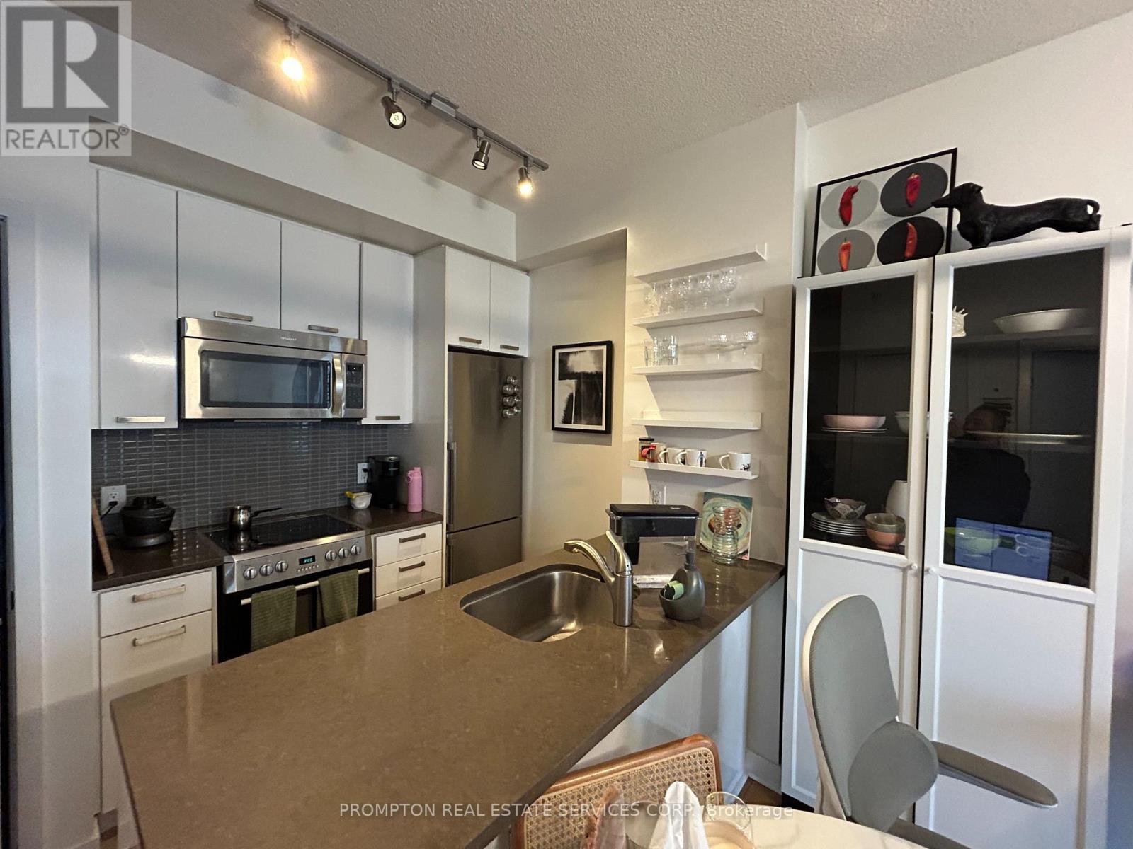 2310 - 295 Adelaide Street W, Toronto, Ontario  M5V 1P7 - Photo 8 - C12557318