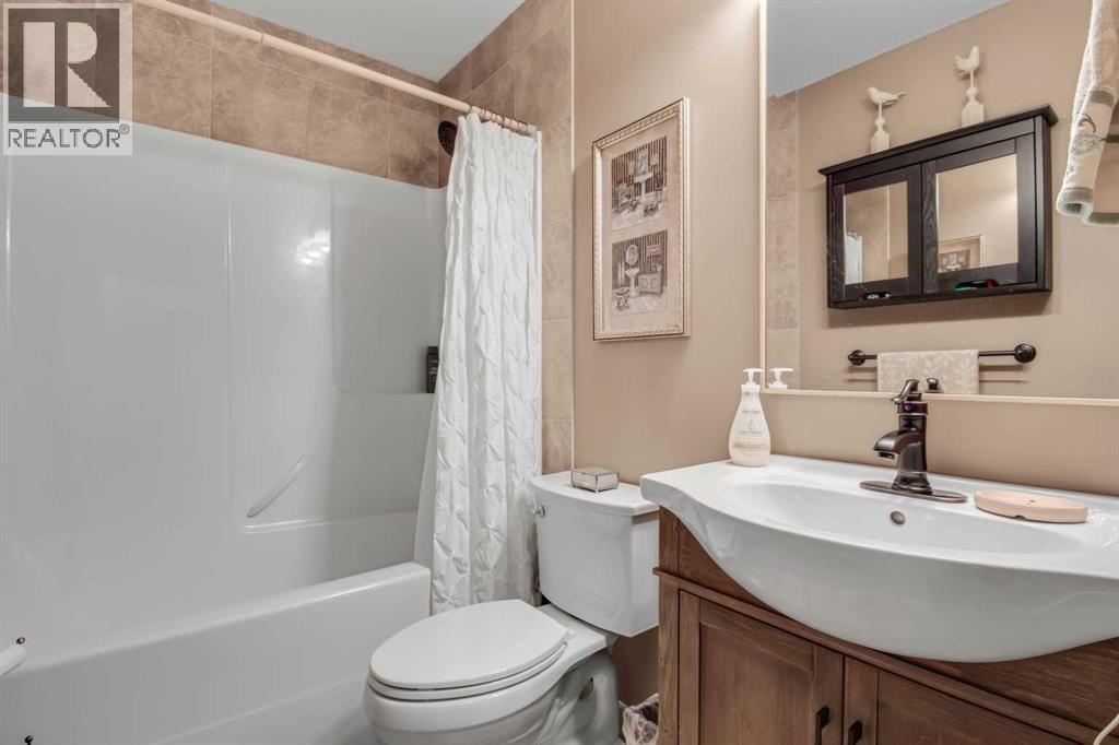 3 Legacy Cove, Sylvan Lake, Alberta  T4S 2M8 - Photo 24 - A2266201