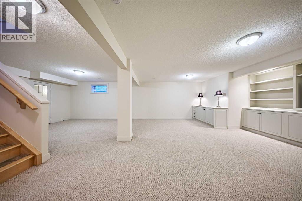 250 Strathridge Place Sw, Calgary, Alberta  T3H 4J3 - Photo 30 - A2266137