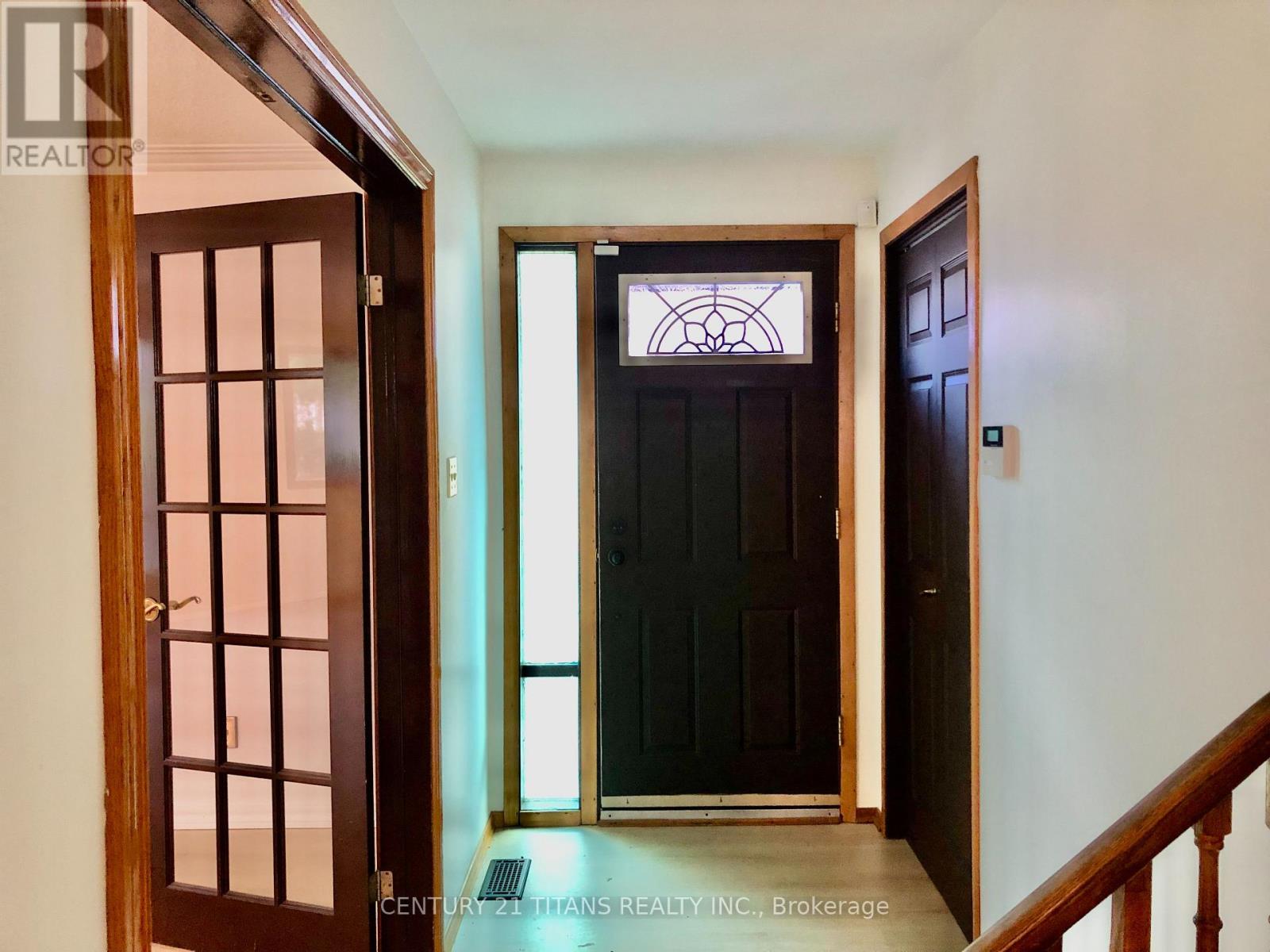 42 Scarboro Crescent, Toronto, Ontario M1M 2J4 - Photo 11 - E12557300