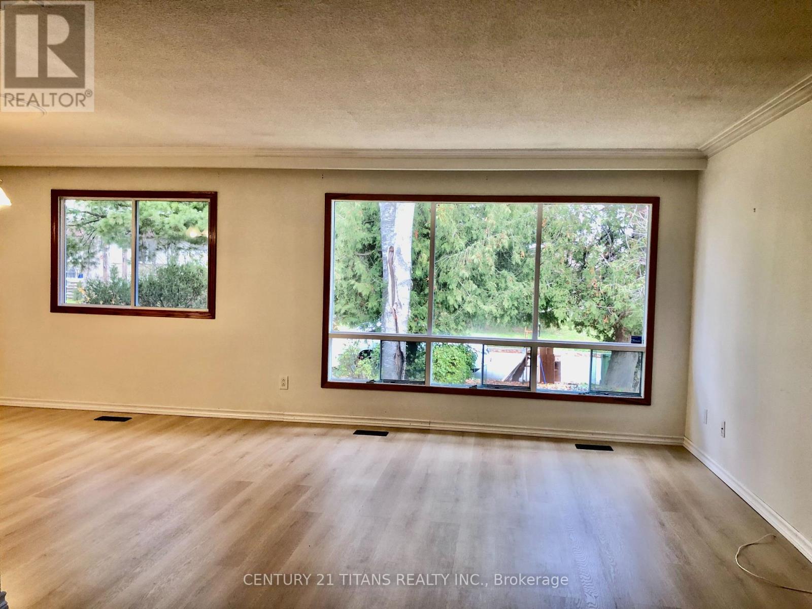 42 Scarboro Crescent, Toronto, Ontario M1M 2J4 - Photo 5 - E12557300