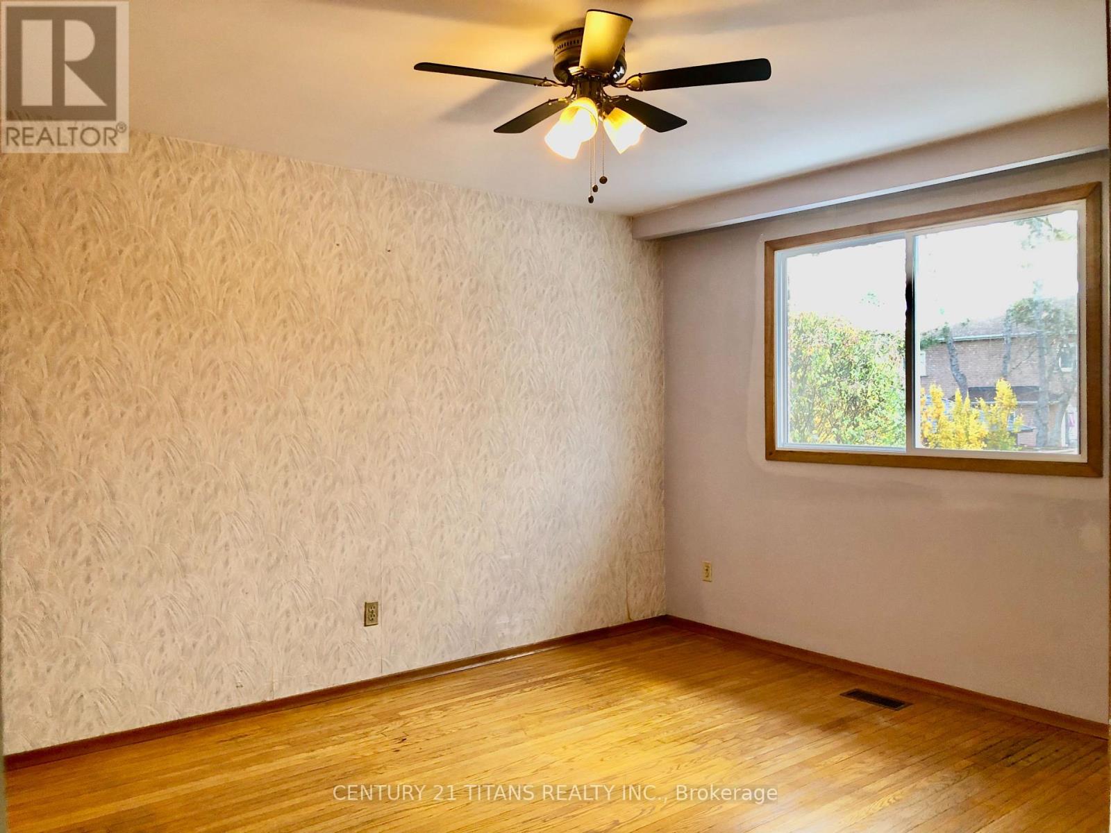 42 Scarboro Crescent, Toronto, Ontario M1M 2J4 - Photo 9 - E12557300