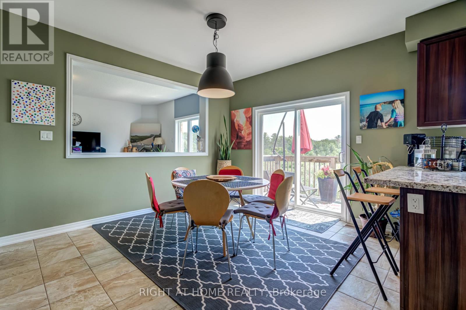 1341 Bardeau Street, Innisfil, Ontario  L0L 1W0 - Photo 10 - N12557296