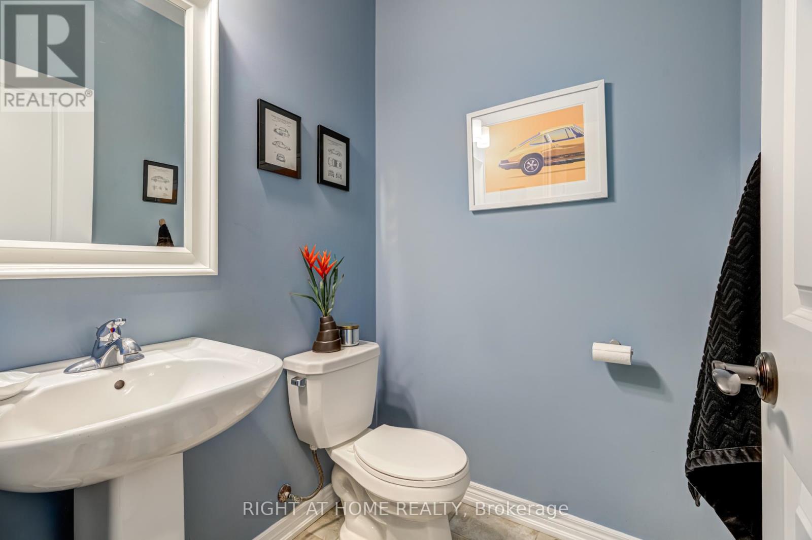 1341 Bardeau Street, Innisfil, Ontario  L0L 1W0 - Photo 16 - N12557296