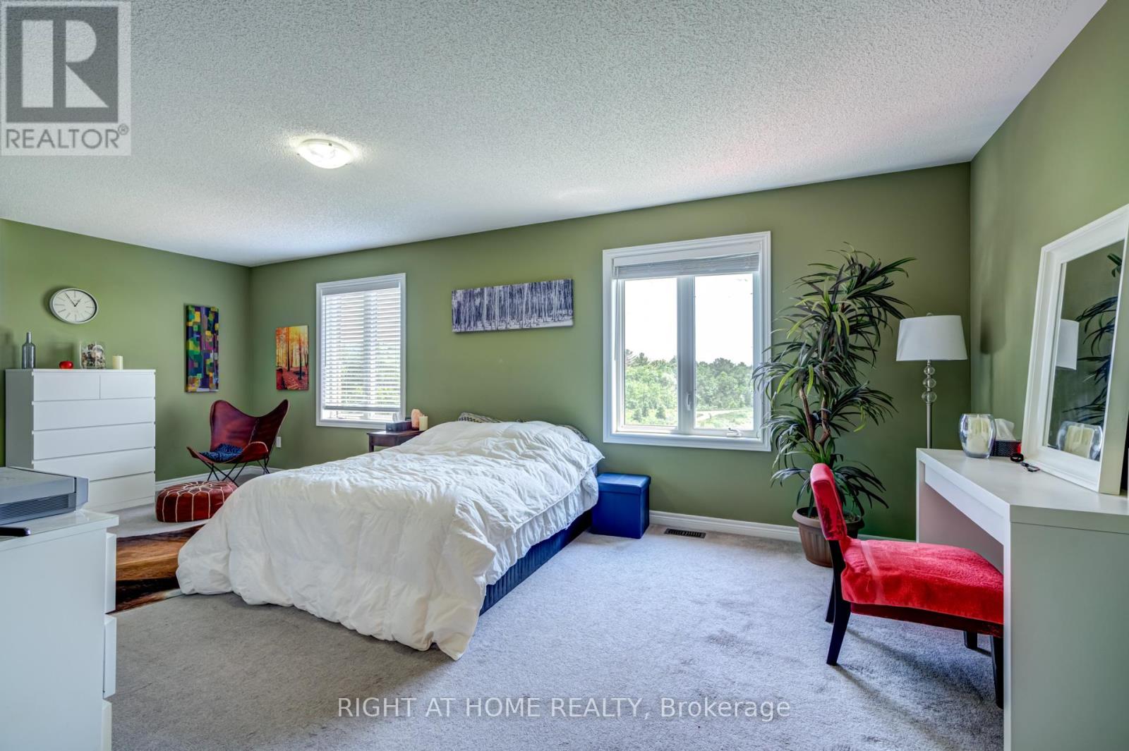 1341 Bardeau Street, Innisfil, Ontario  L0L 1W0 - Photo 21 - N12557296