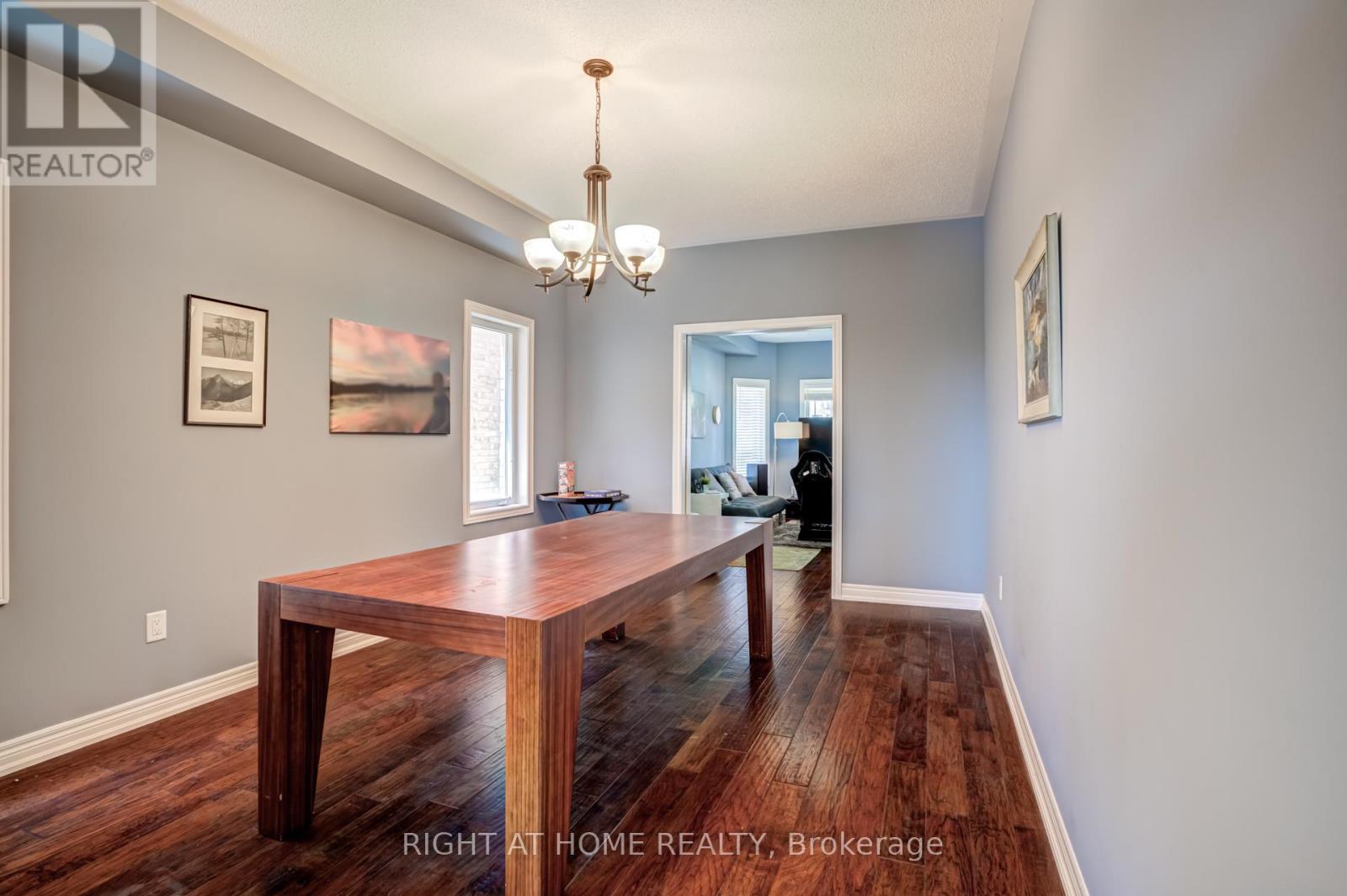 1341 Bardeau Street, Innisfil, Ontario  L0L 1W0 - Photo 8 - N12557296