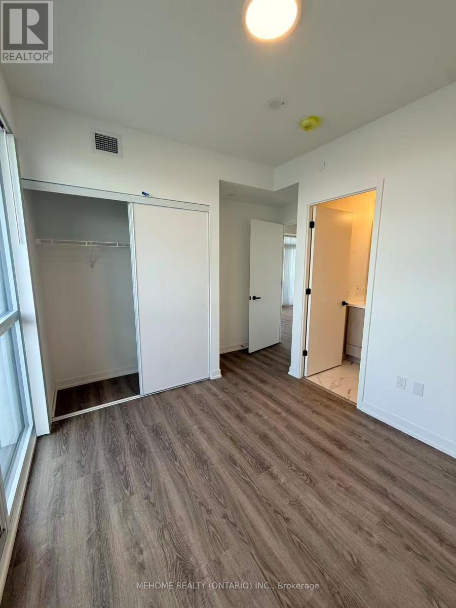 1906 - 8 Interchange Way, Vaughan, Ontario L4K 0R2 - Photo 5 - N12557312