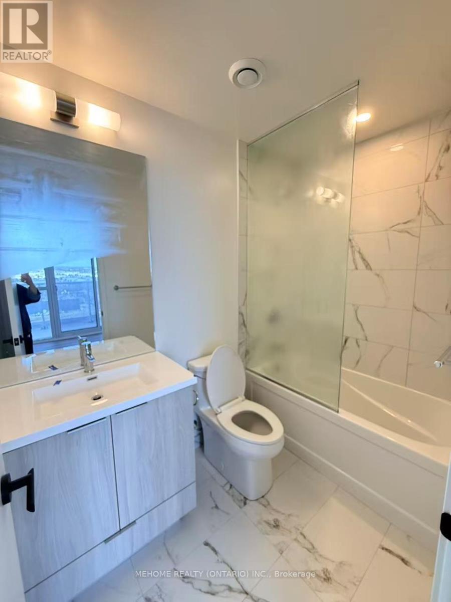 1906 - 8 Interchange Way, Vaughan, Ontario L4K 0R2 - Photo 6 - N12557312