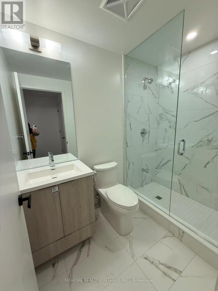 1906 - 8 Interchange Way, Vaughan, Ontario L4K 0R2 - Photo 7 - N12557312