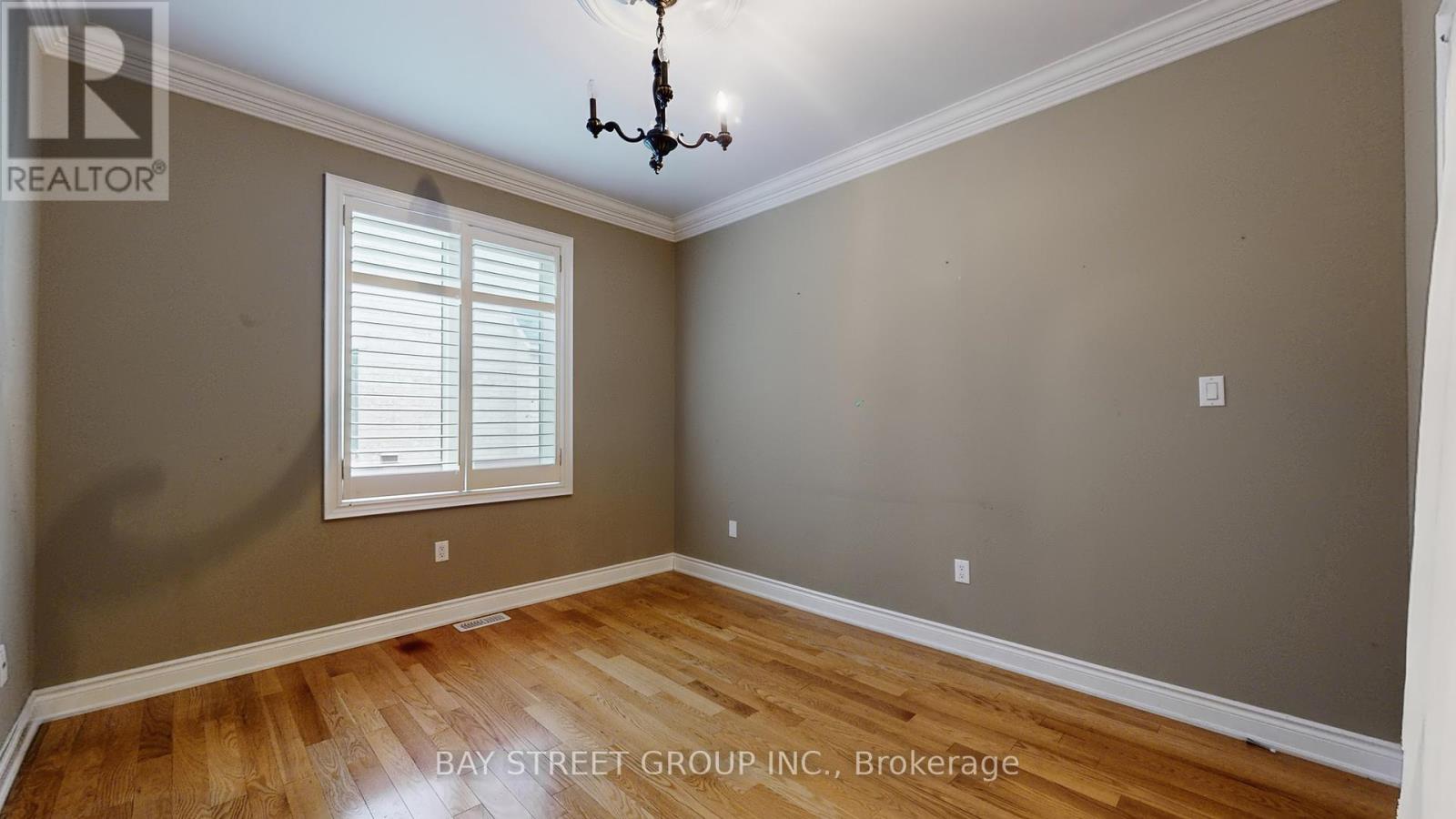 2352 Delnice Drive, Oakville, Ontario  L6H 0A9 - Photo 14 - W12557308