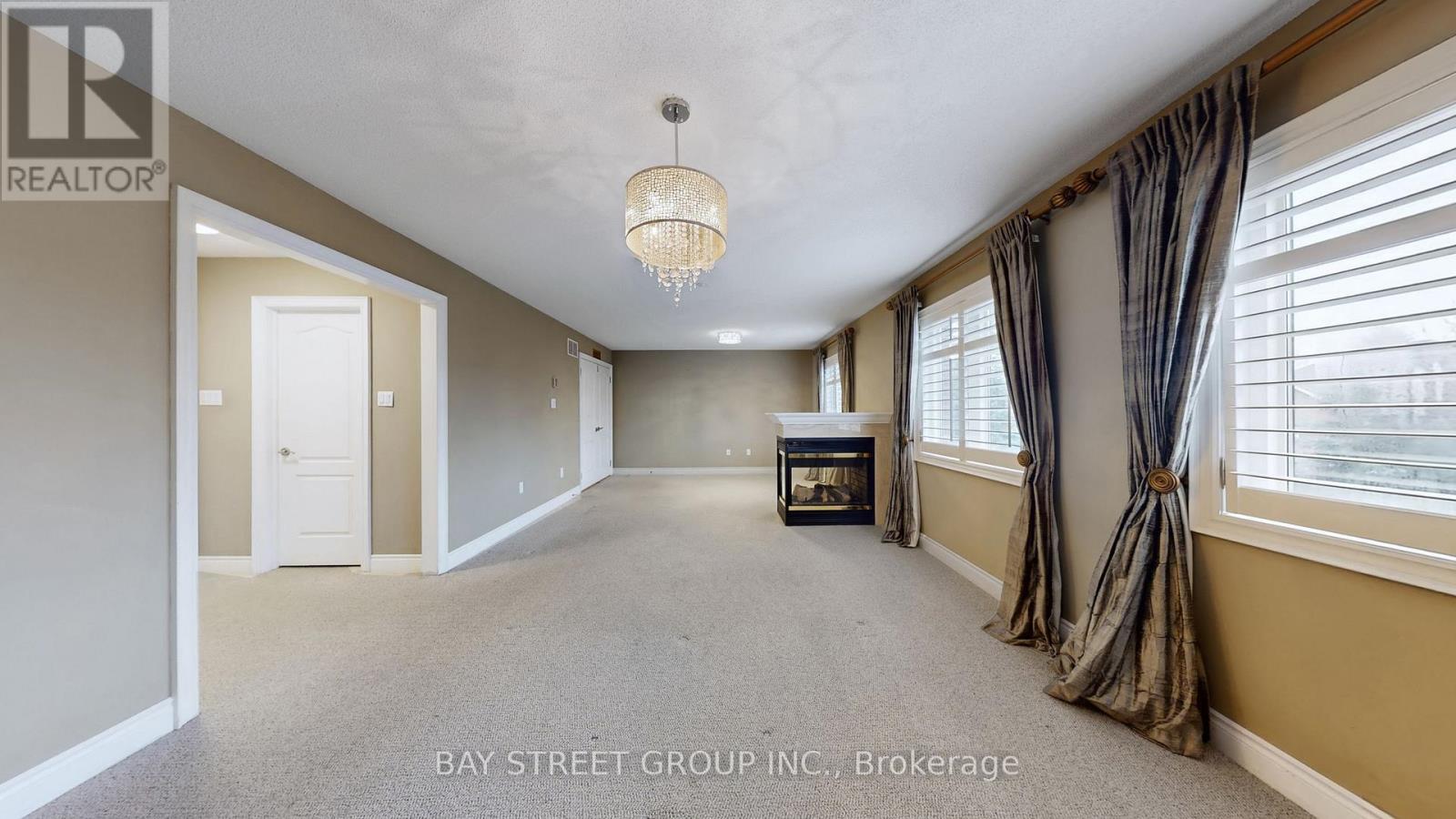 2352 Delnice Drive, Oakville, Ontario  L6H 0A9 - Photo 23 - W12557308