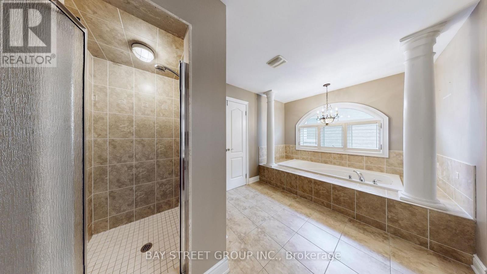 2352 Delnice Drive, Oakville, Ontario  L6H 0A9 - Photo 25 - W12557308