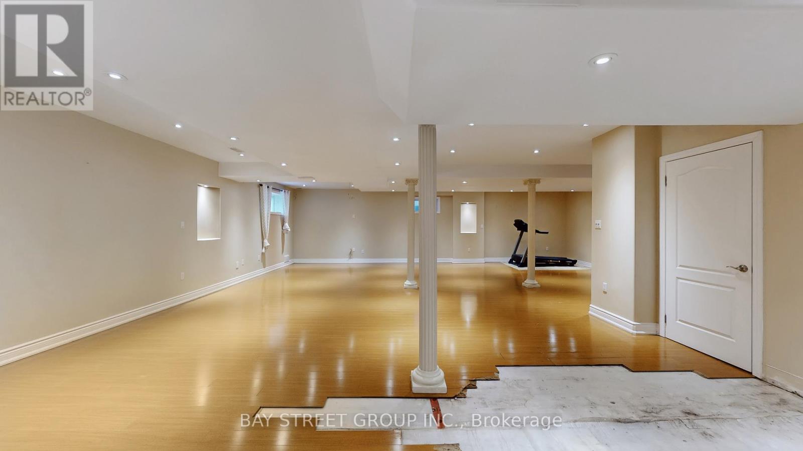 2352 Delnice Drive, Oakville, Ontario  L6H 0A9 - Photo 39 - W12557308