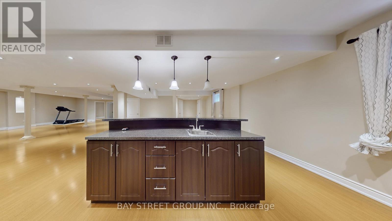 2352 Delnice Drive, Oakville, Ontario  L6H 0A9 - Photo 42 - W12557308