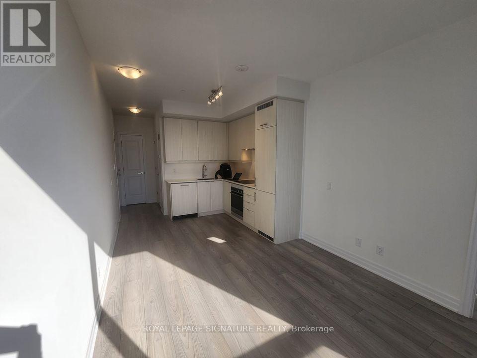 3105 - 36 Elm Drive, Mississauga, Ontario  L5B 1L9 - Photo 3 - W12557310