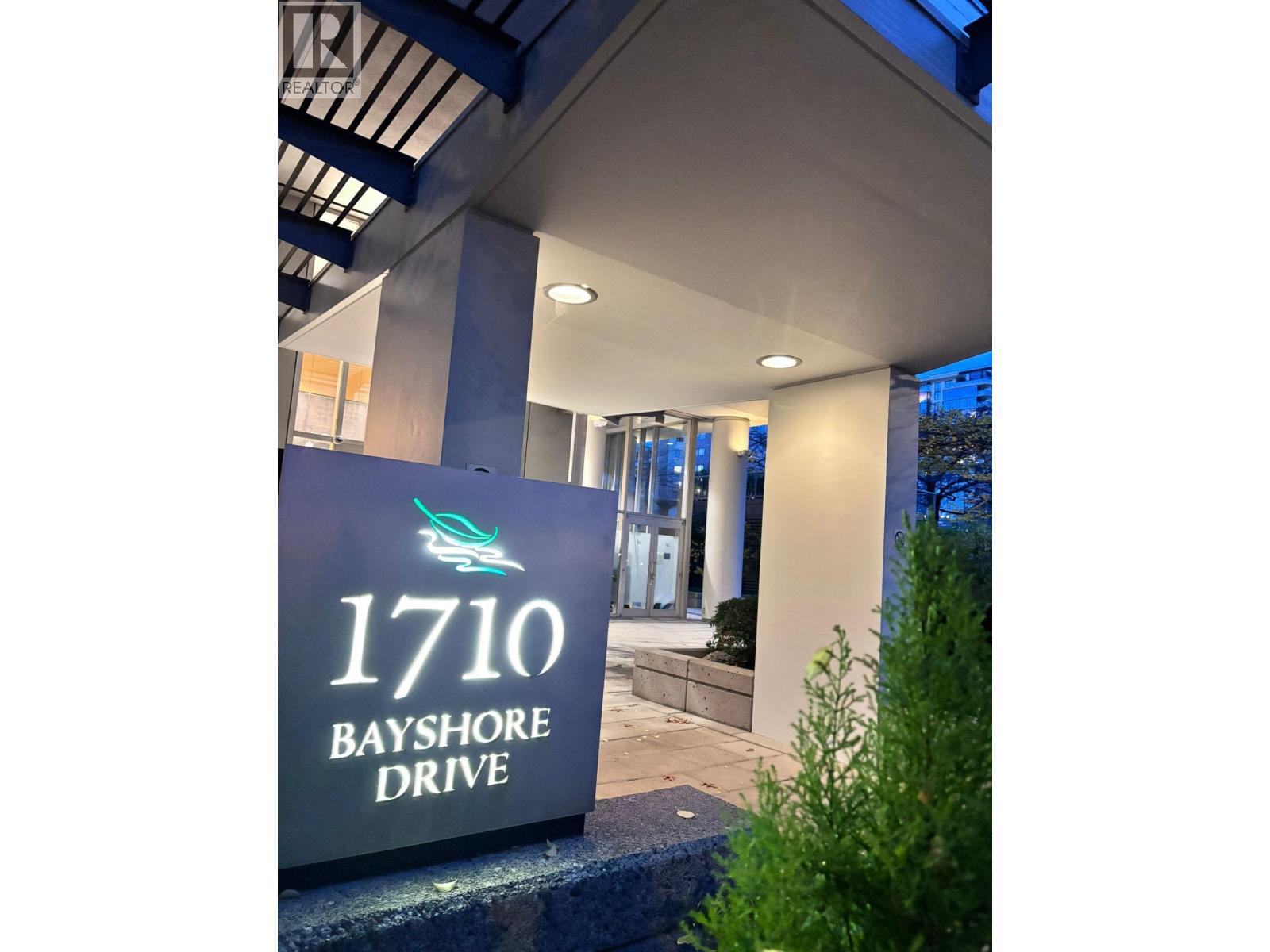 1204 1710 Bayshore Drive, Vancouver, British Columbia  V6G 3G4 - Photo 1 - R3068371