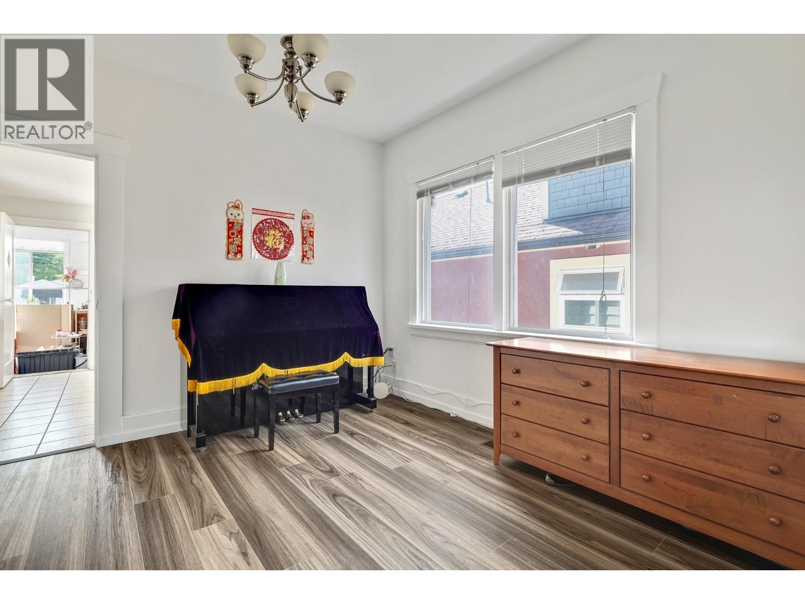 2336 45 Avenue, Vancouver, British Columbia  V5R 3B5 - Photo 12 - R3068641