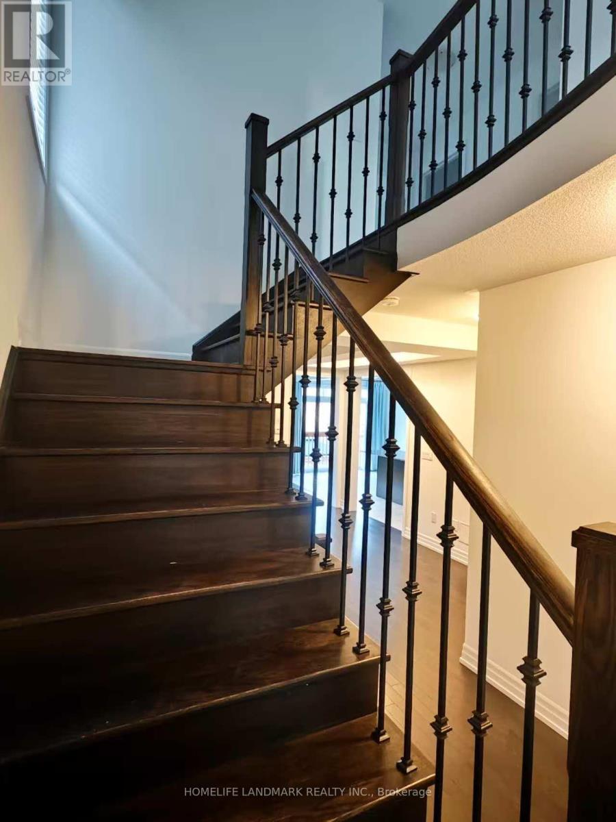 14 Lockton Street, Whitby, Ontario  L1P 0C2 - Photo 9 - E12557330