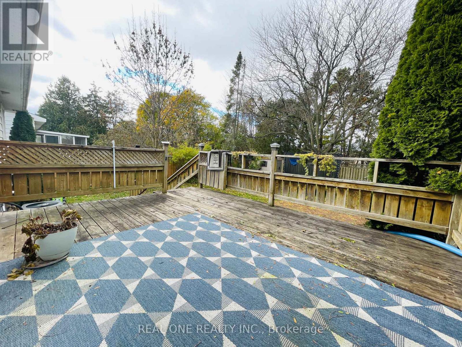 2249 Wyandotte Drive, Oakville, Ontario  L6L 2T4 - Photo 23 - W12557332