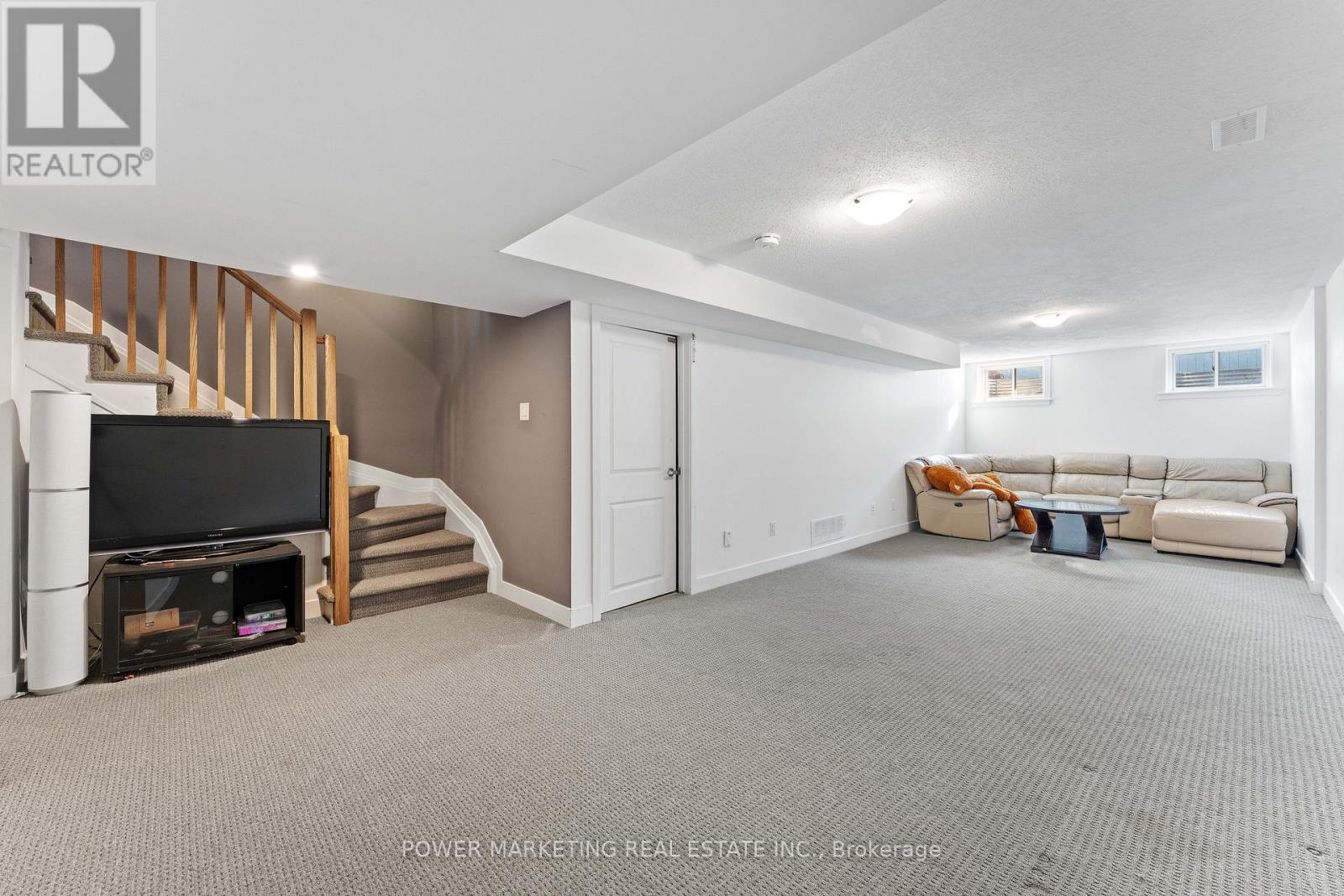 74 Finsbury Avenue, Ottawa, Ontario  K2S 2N8 - Photo 26 - X12557358