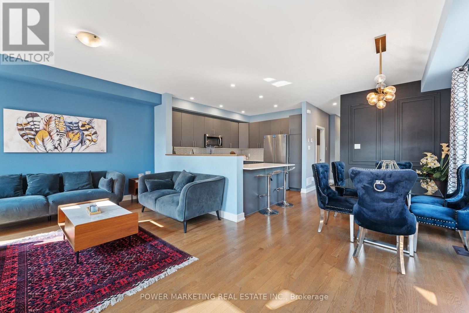 74 Finsbury Avenue, Ottawa, Ontario  K2S 2N8 - Photo 6 - X12557358