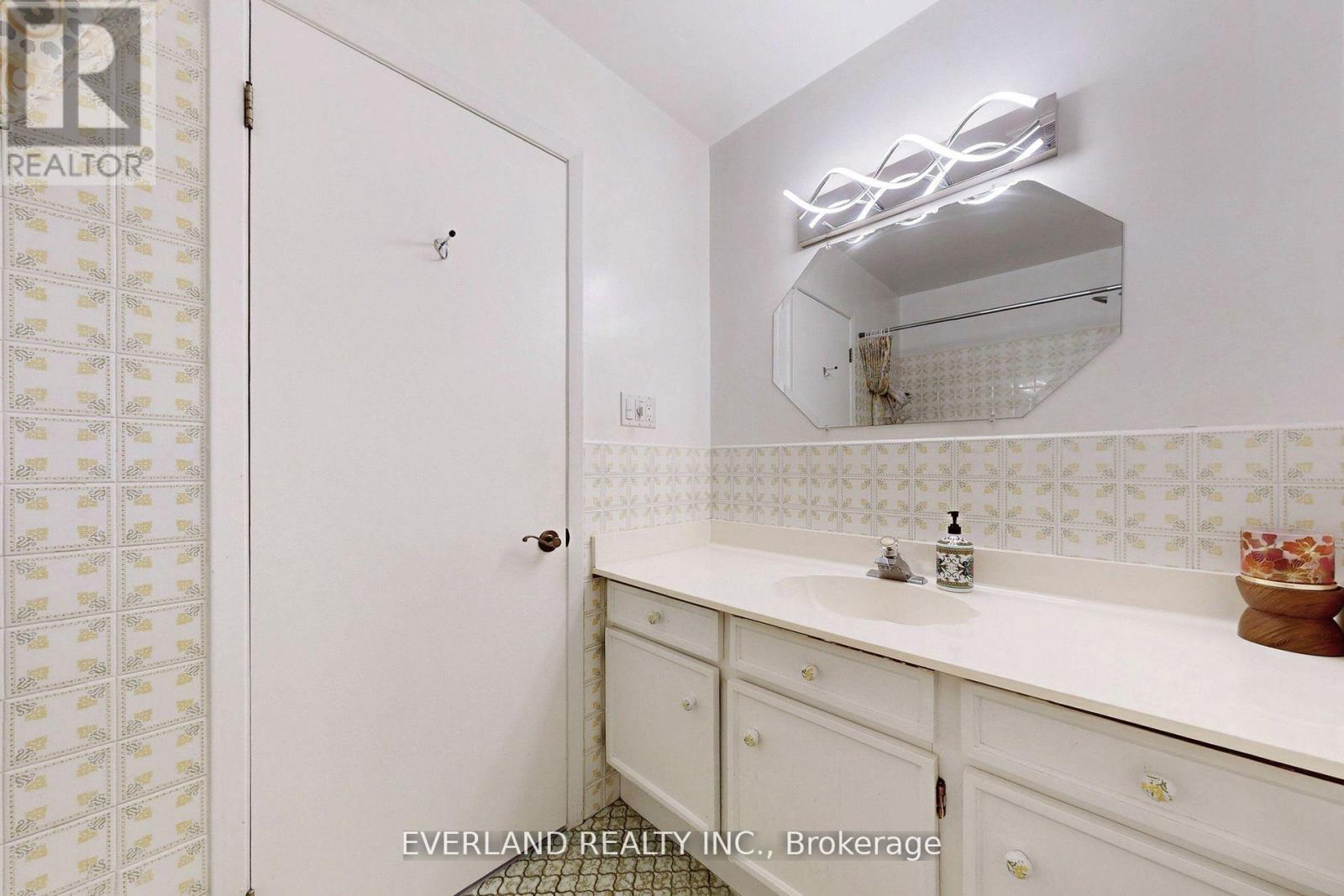 583386 Hamilton Road, South-West Oxford, Ontario  N5C 3J7 - Photo 19 - X12557322