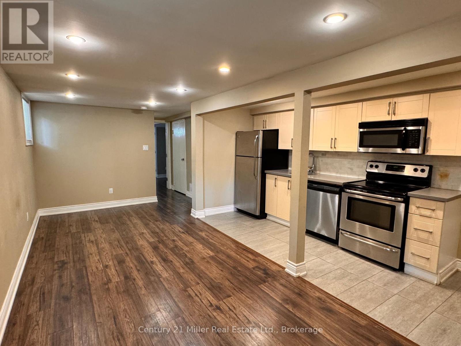 457 ANNETTE STREET, Toronto, Ontario