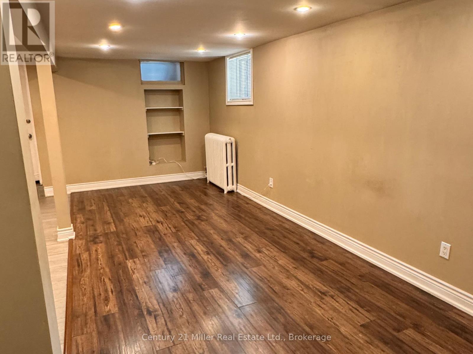 457 Annette Street, Toronto, Ontario  M6P 1S1 - Photo 8 - W12557366