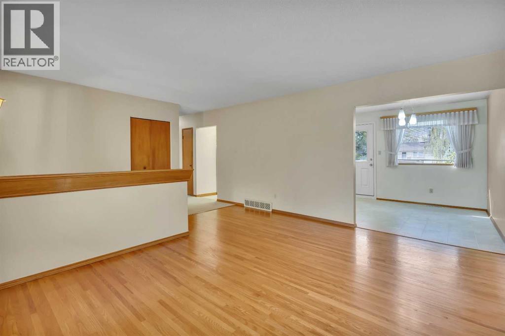 3303 Boulton Road Nw, Calgary, Alberta  T2L 1M2 - Photo 7 - A2260697