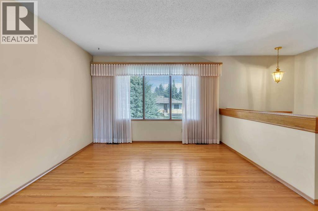 3303 Boulton Road Nw, Calgary, Alberta  T2L 1M2 - Photo 5 - A2260697