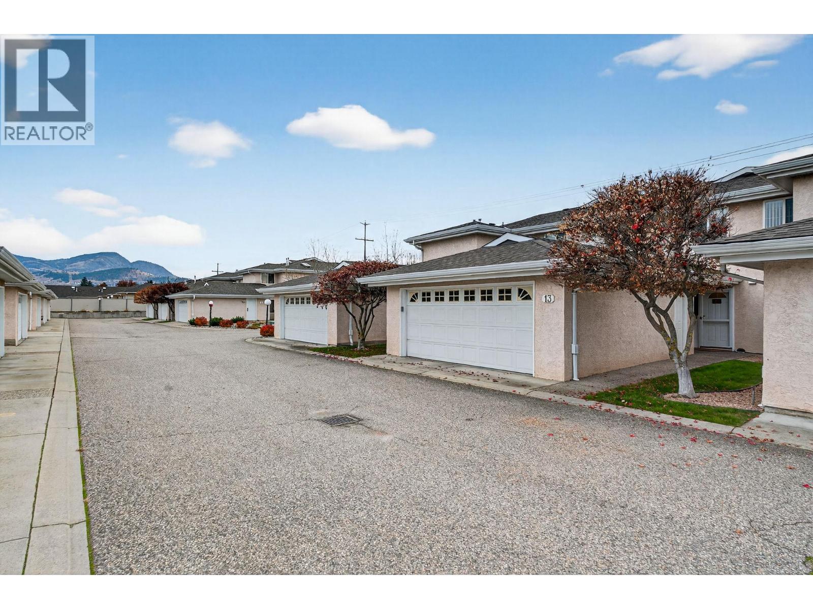 1800 Parkview Crescent Unit# 13 Lot# Sl13, Kelowna, British Columbia  V1X 7G6 - Photo 2 - 10369575