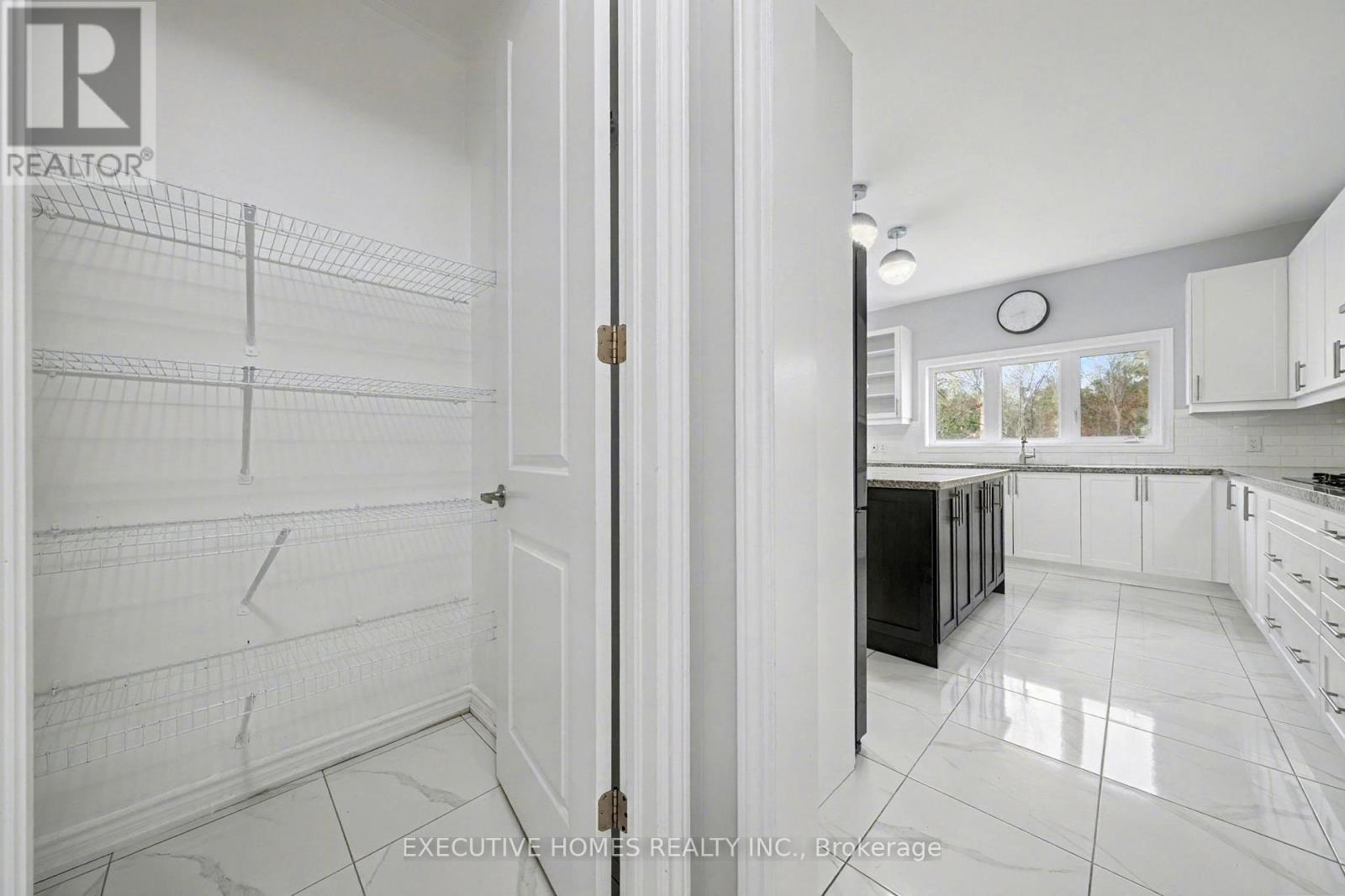 1753 Emberton Way, Innisfil, Ontario  L9S 0N4 - Photo 15 - N12555980