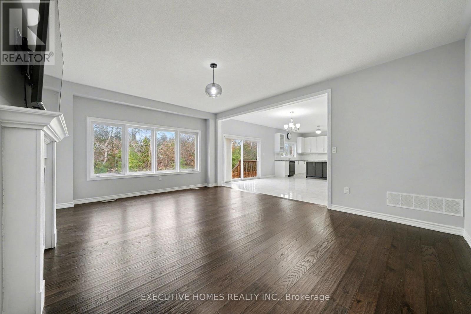 1753 Emberton Way, Innisfil, Ontario  L9S 0N4 - Photo 18 - N12555980