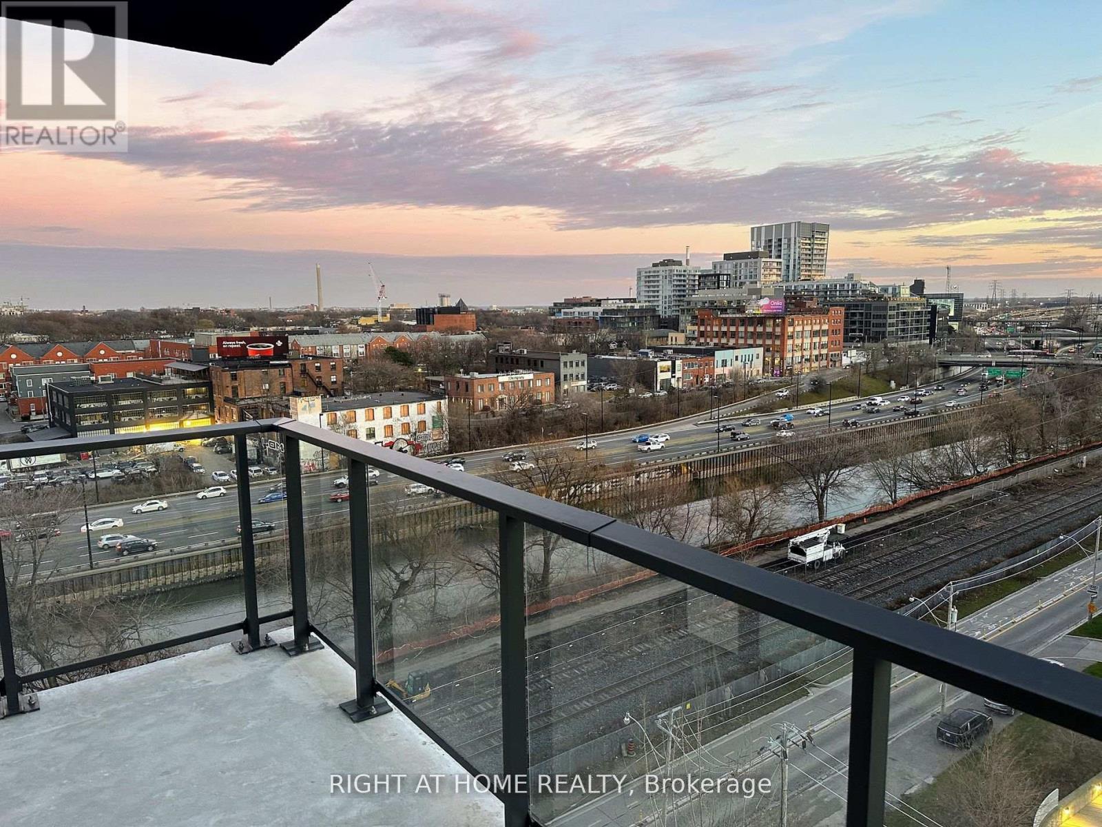 710 - 5 Defries Street S, Toronto, Ontario  M5A 0W7 - Photo 13 - C12557354