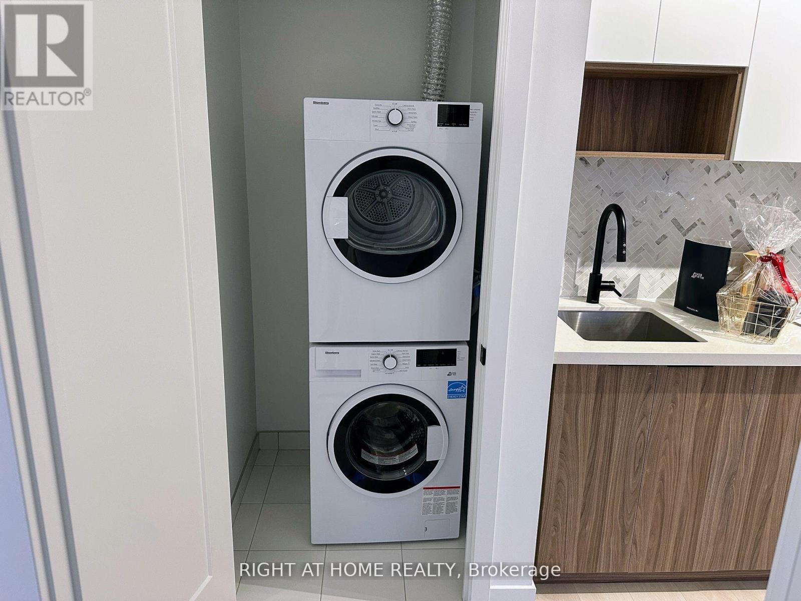 710 - 5 Defries Street S, Toronto, Ontario  M5A 0W7 - Photo 15 - C12557354