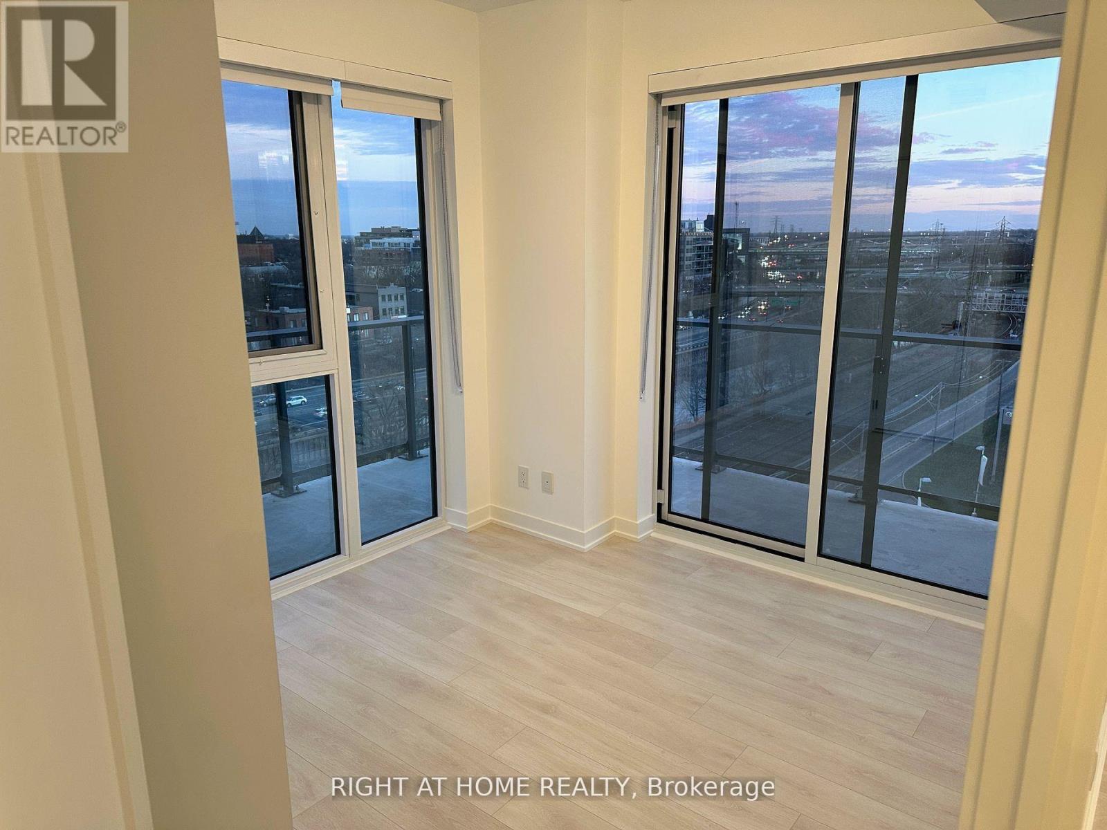 710 - 5 Defries Street S, Toronto, Ontario  M5A 0W7 - Photo 2 - C12557354