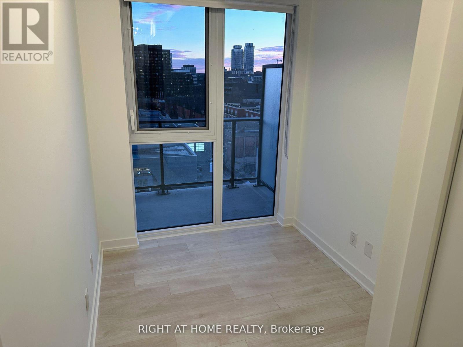 710 - 5 Defries Street S, Toronto, Ontario  M5A 0W7 - Photo 9 - C12557354