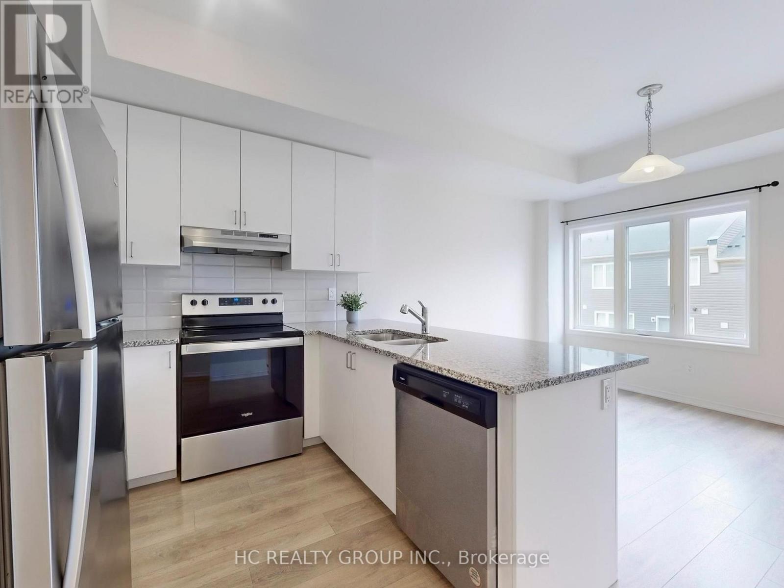 85 Danzatore Path, Oshawa, Ontario  L1L 0P9 - Photo 10 - E12557360