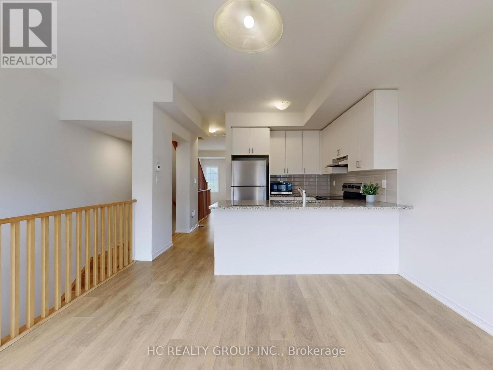 85 Danzatore Path, Oshawa, Ontario  L1L 0P9 - Photo 15 - E12557360