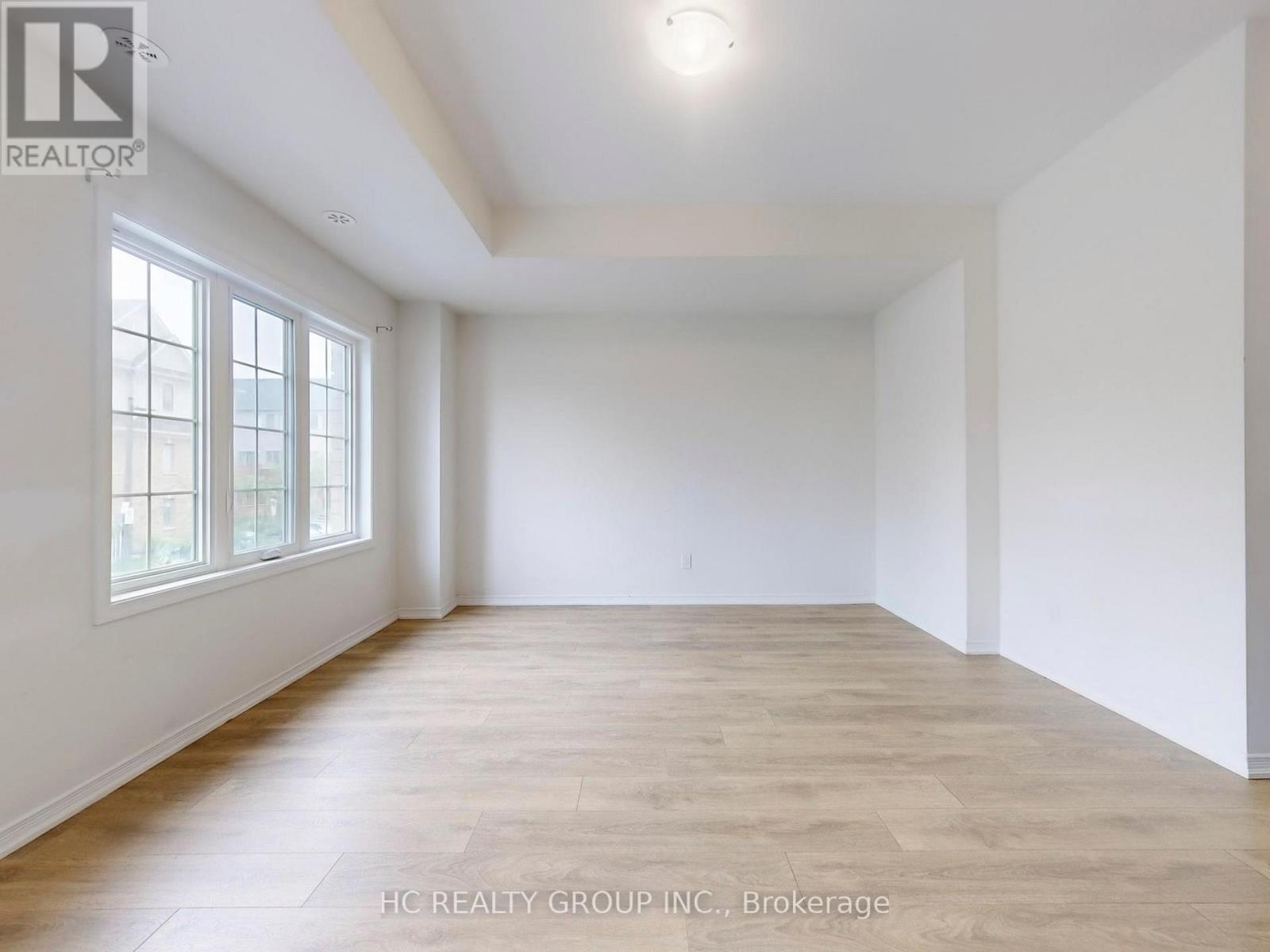 85 Danzatore Path, Oshawa, Ontario  L1L 0P9 - Photo 6 - E12557360