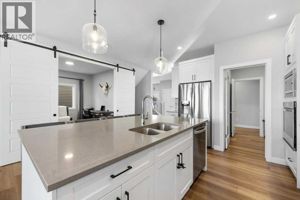 24 Highwood Drive, Okotoks, Alberta  T1S 5S3 - Photo 10 - A2268480